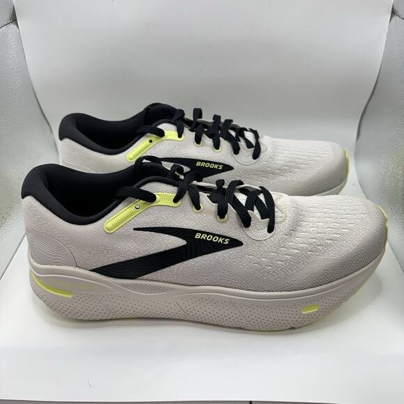 Brooks Ghost Max Running Shoes Mens Size 12 Gray Black Lime Sneakers 1104061D071 main image 5